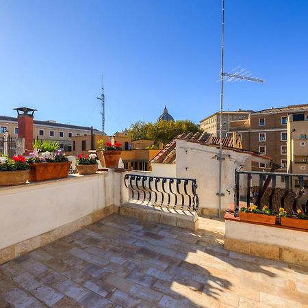 Borgo Pio Experience Apartment โรม ภายนอก รูปภาพ