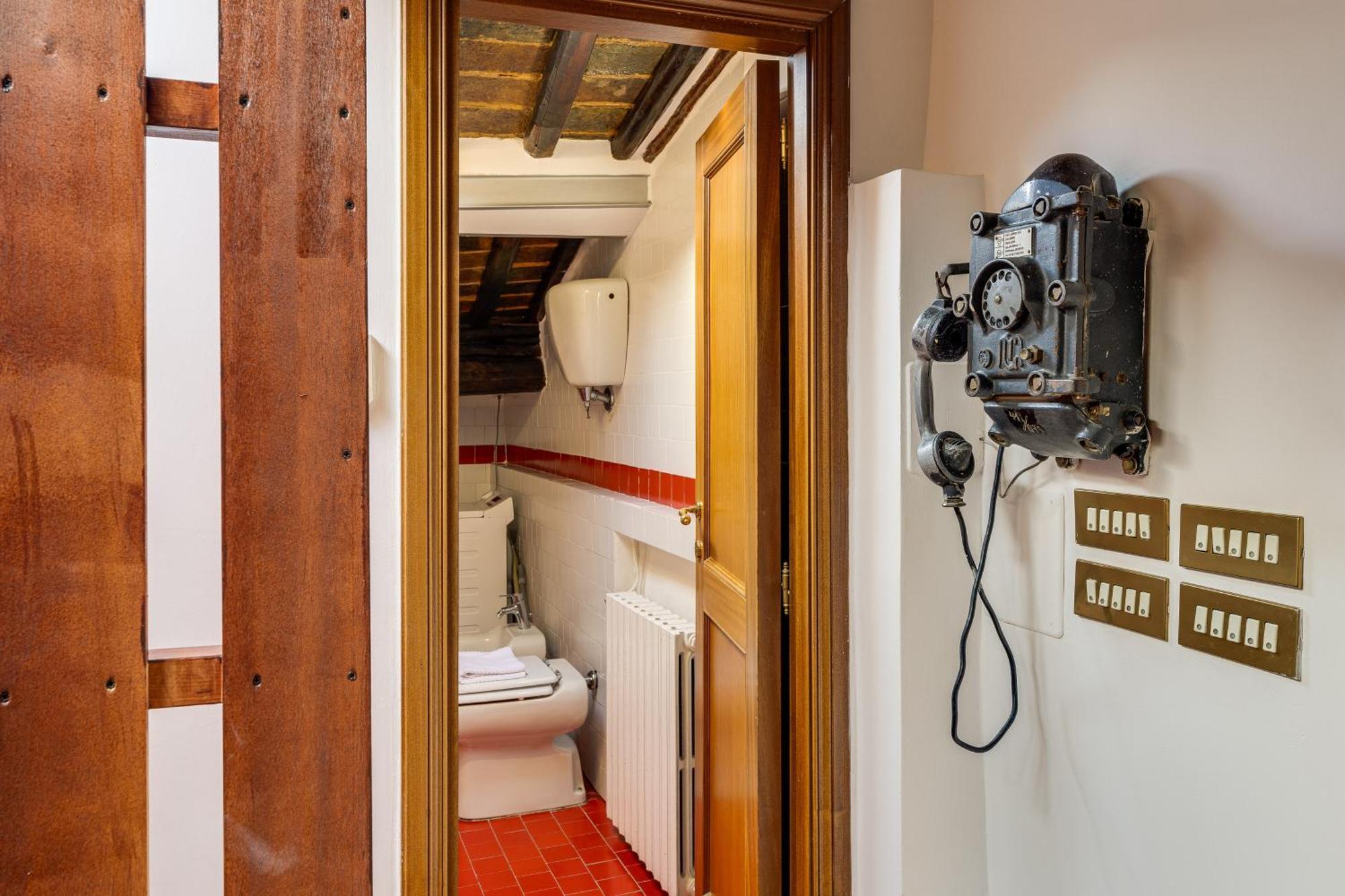 Borgo Pio Experience Apartment โรม ภายนอก รูปภาพ